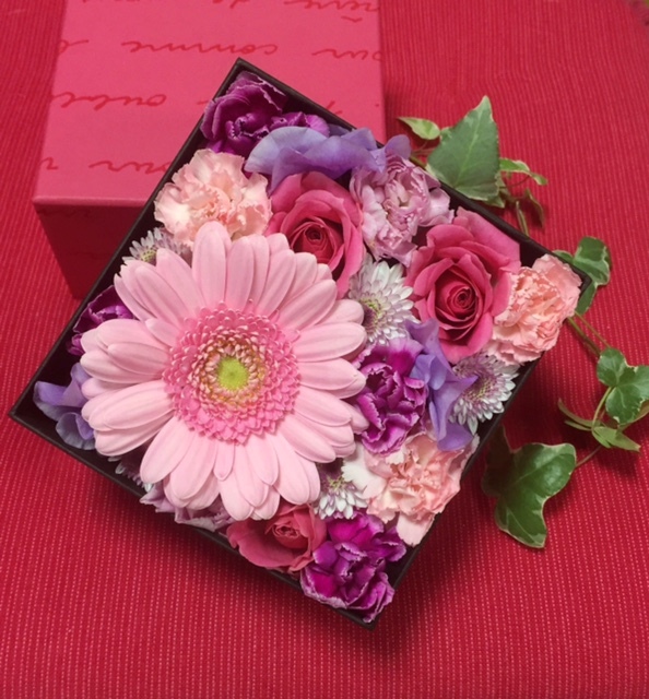 写真:春色フラワーボックスづくり