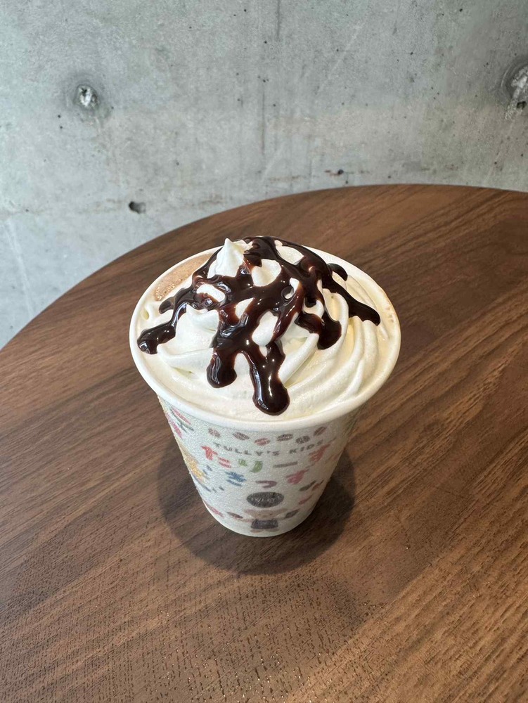 写真：TULLY’S COFFEE  キッズバリスタ体験