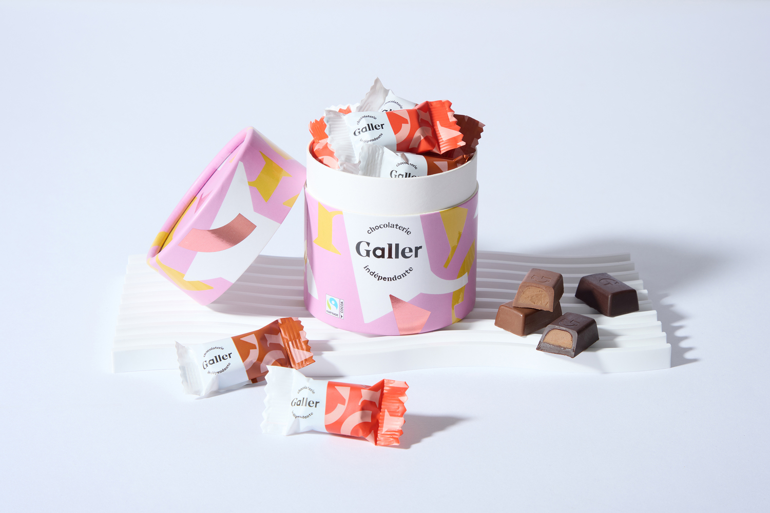 写真：走るデパ地下！阪急のスイーツ移動販売