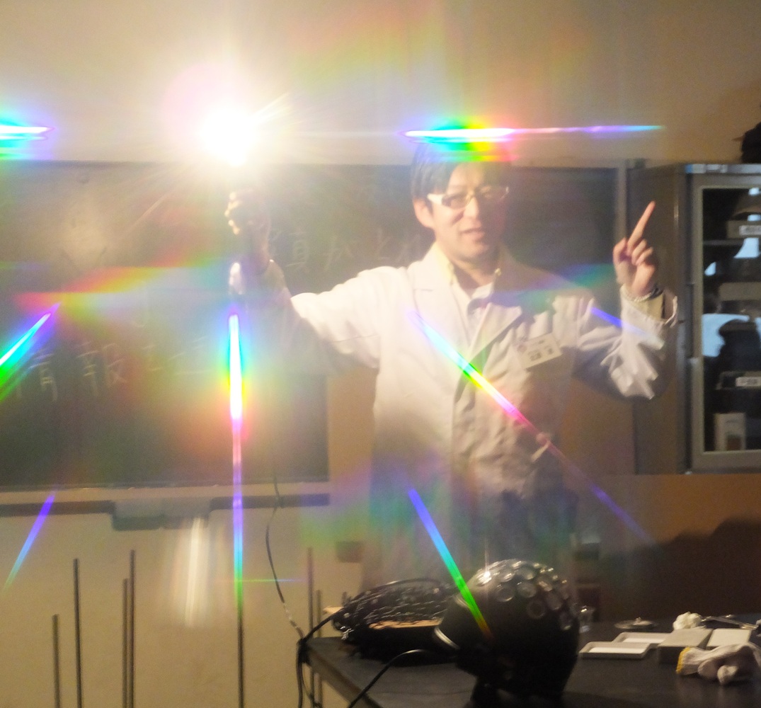 写真：アインシュタインラボの防災科学実験教室